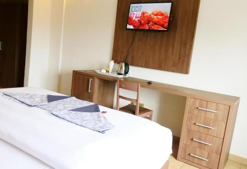 호텔 Franco Yaounde