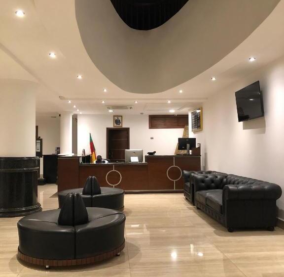 호텔 Franco Yaounde