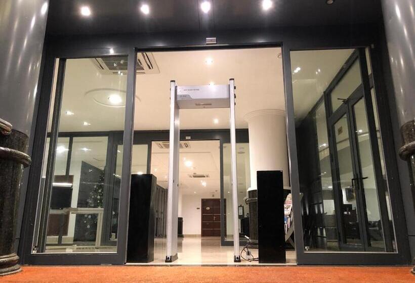 호텔 Franco Yaounde