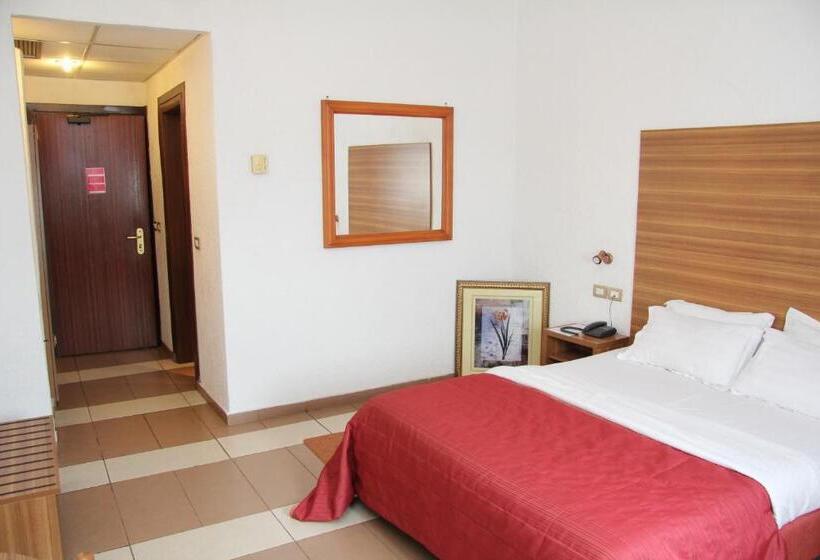 호텔 Franco Yaounde