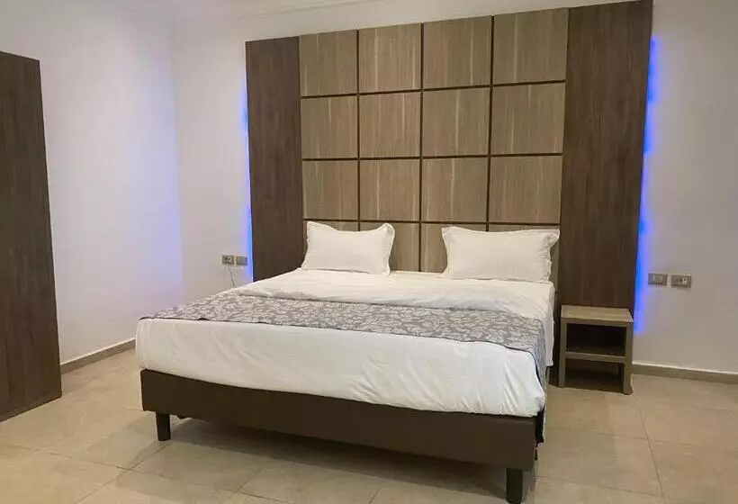 호텔 Franco Yaounde