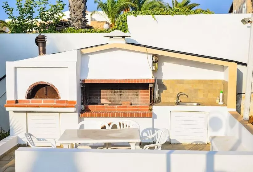 ホテル Golden Dream Apartments