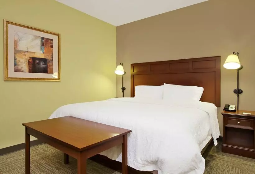 호텔 Hampton Inn & Suites Madisonville