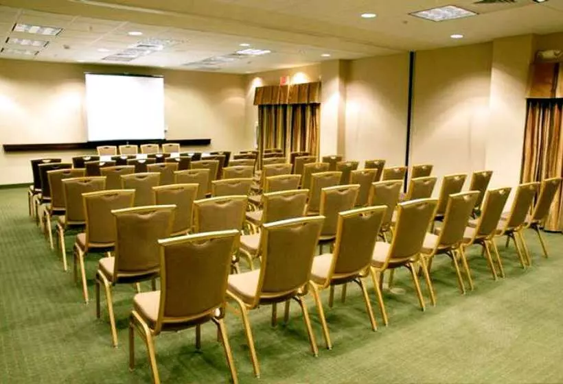 酒店 Hampton Inn Calera