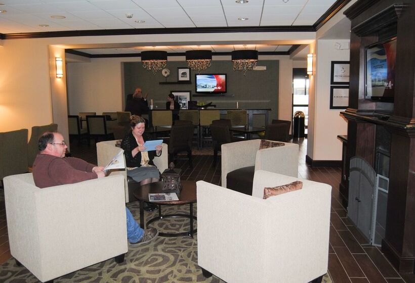 Отель Hampton Inn Cambridge