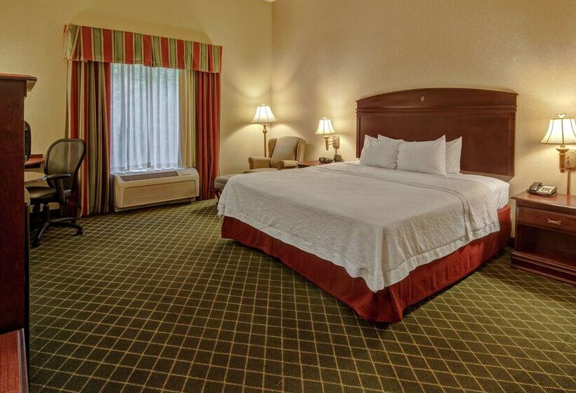 Отель Hampton Inn Cambridge