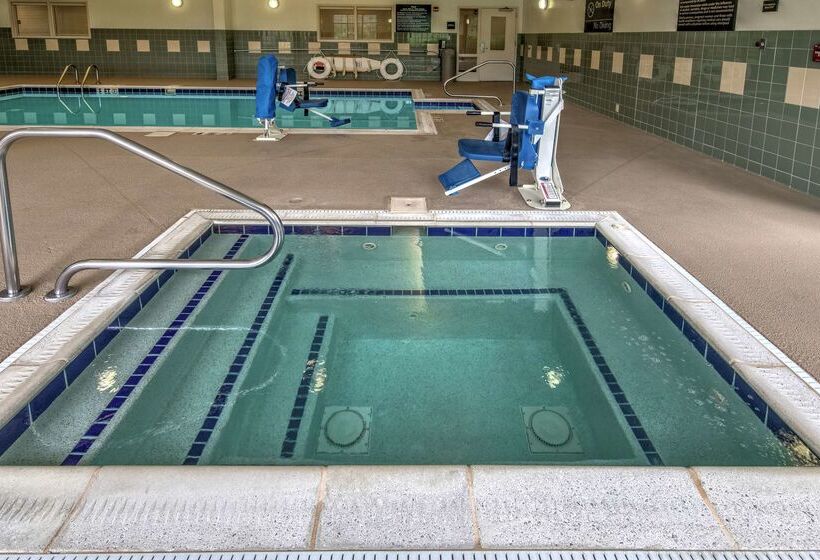 Отель Hampton Inn Cambridge