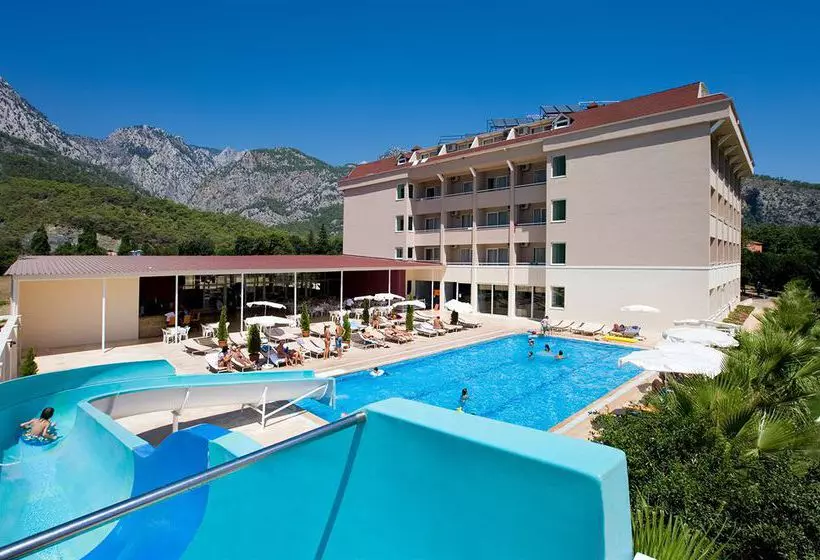 Отель Larissa Park