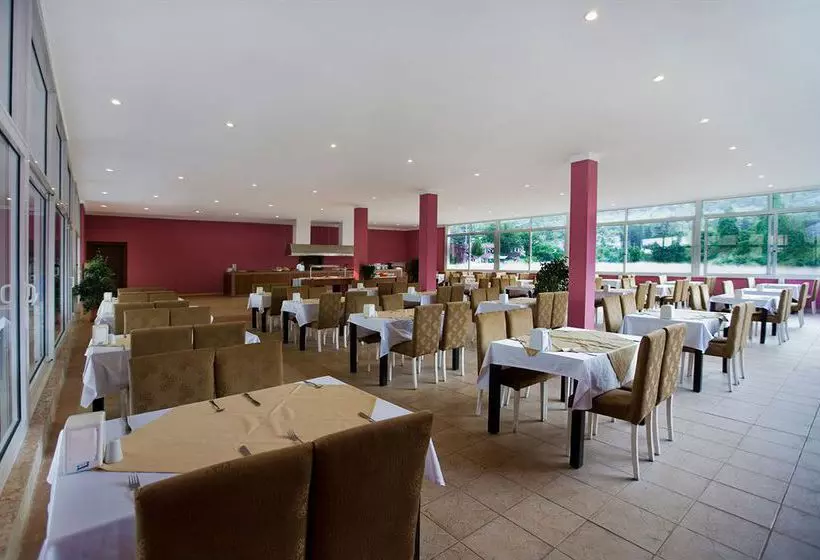 Отель Larissa Park