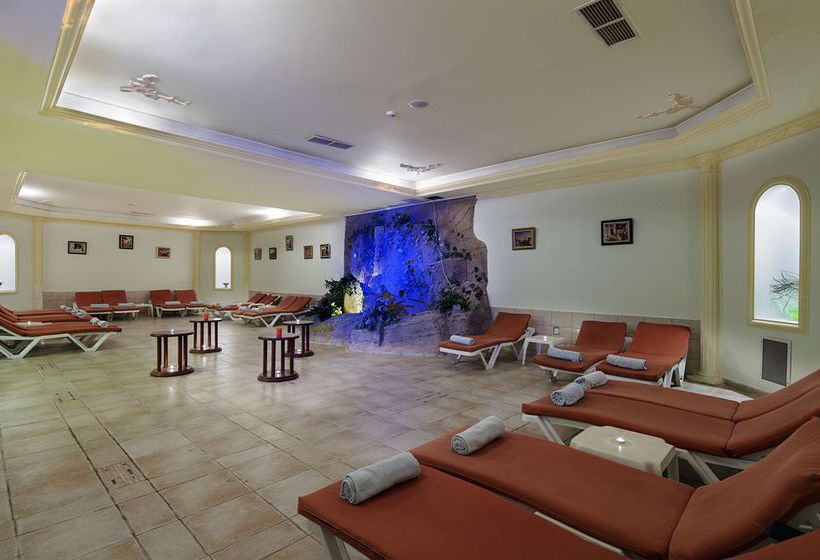 فندق Larissa Park