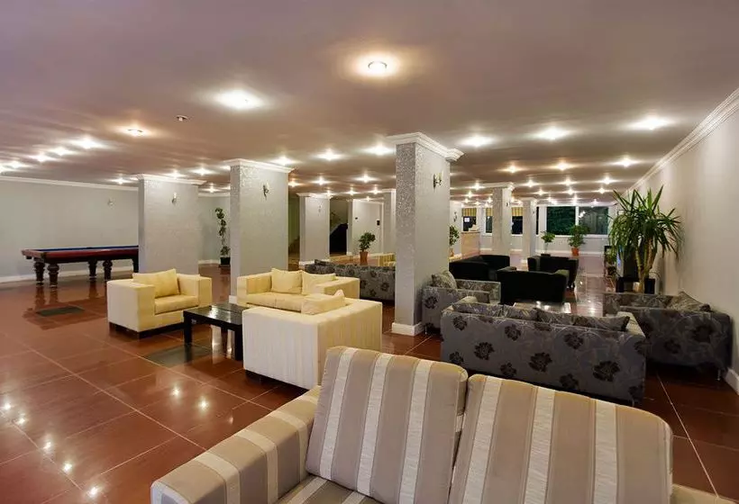 Отель Larissa Park