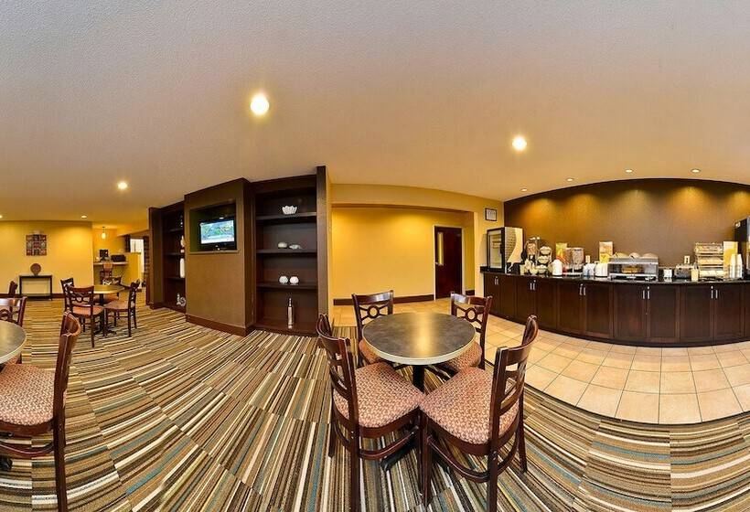 فندق Quality Inn Warsaw I40