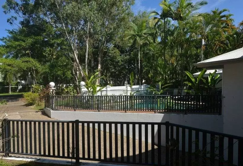 فندق Seascape Holidays   Tropic Sands