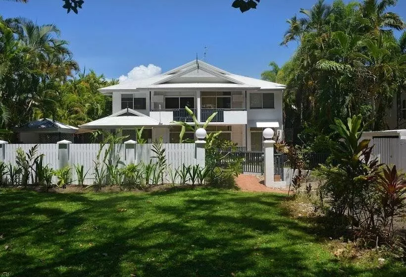 فندق Seascape Holidays   Tropic Sands