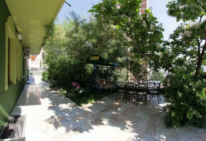 پانسیون Villa Hera