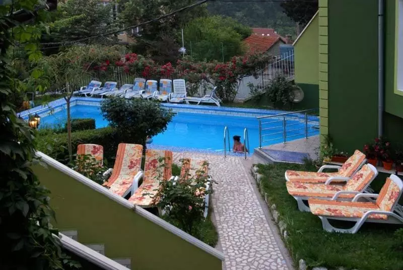 پانسیون Villa Hera