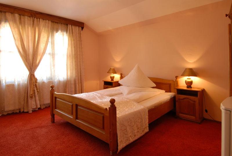 پانسیون Villa Hera