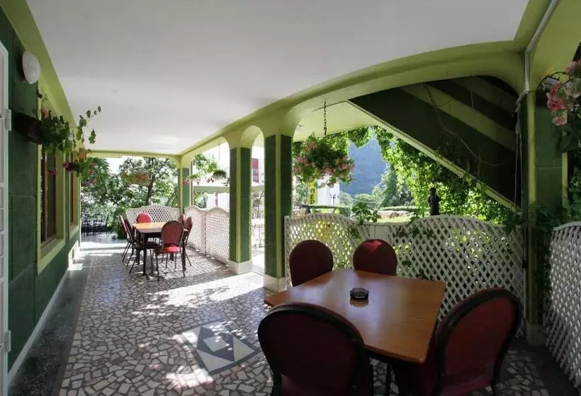 پانسیون Villa Hera