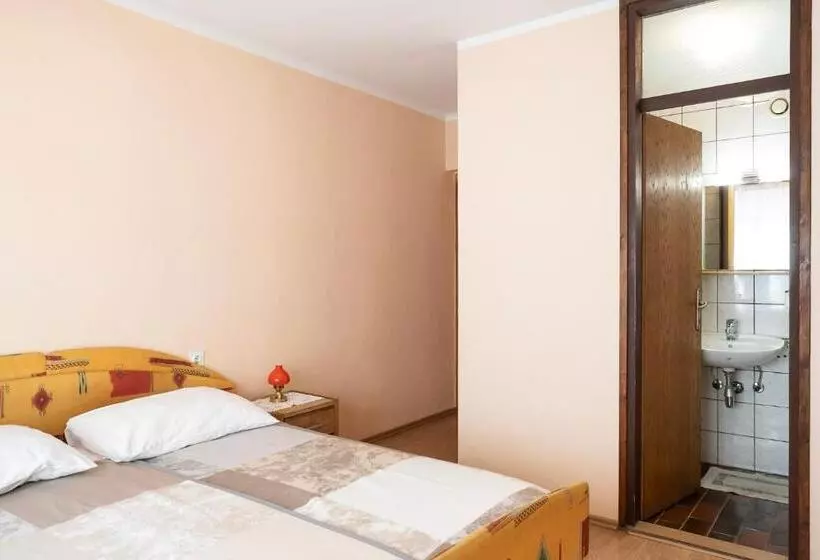 Rooms Pevc & Hostel Ljubno Ob Savinji