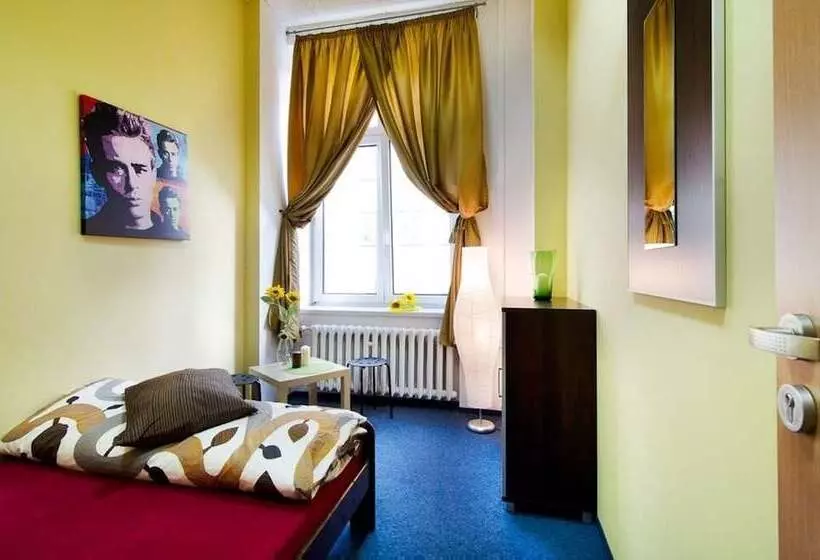 Absynt Hostel Wrocław