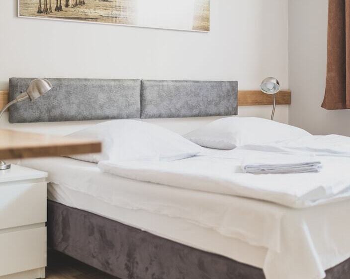 Cybulskiego Guest Rooms