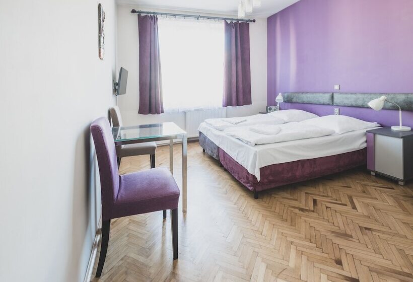 Cybulskiego Guest Rooms
