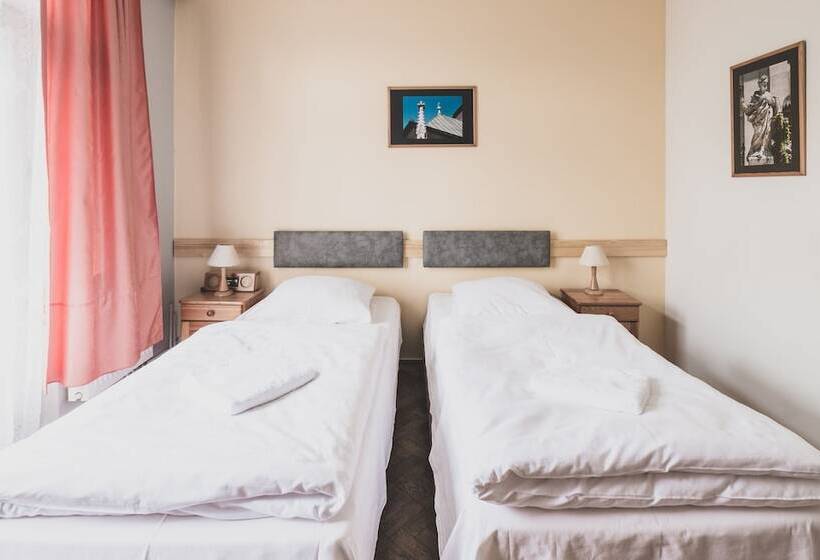 Cybulskiego Guest Rooms