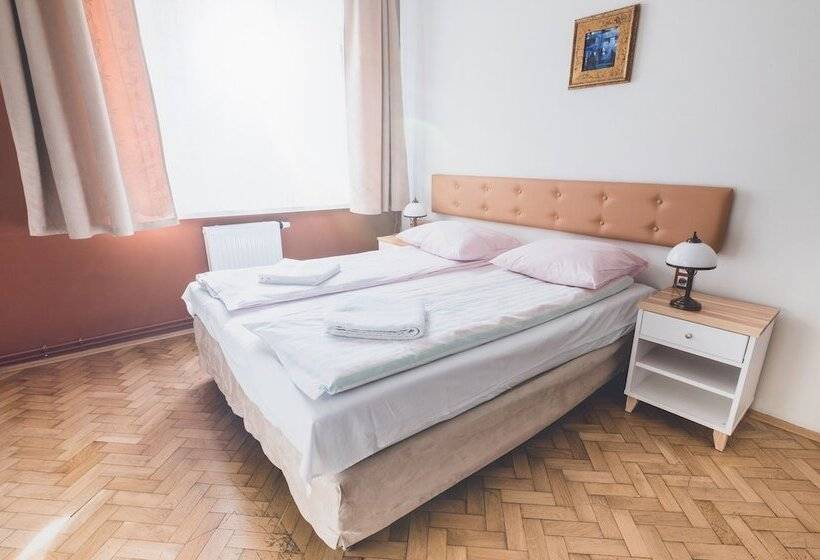 Cybulskiego Guest Rooms