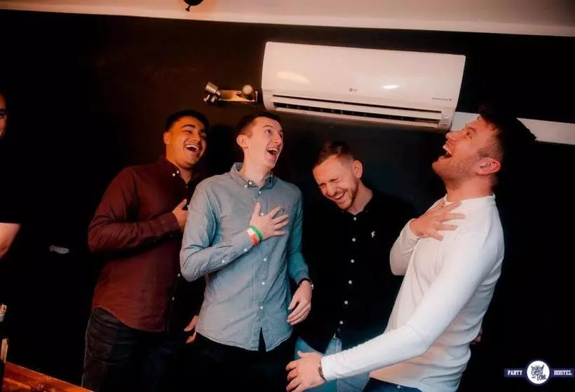 Greg&tom Party Hostel