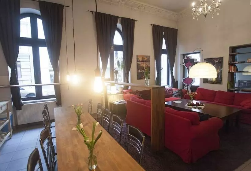 הוסטל Flamingo Centrum