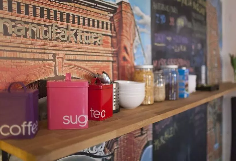 הוסטל Flamingo Centrum