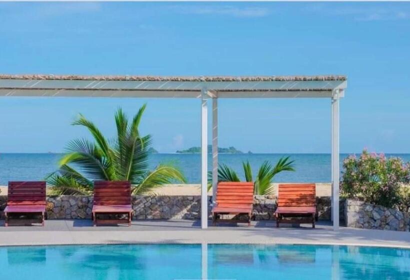 Bann Pae Cabana Hotel And Resort