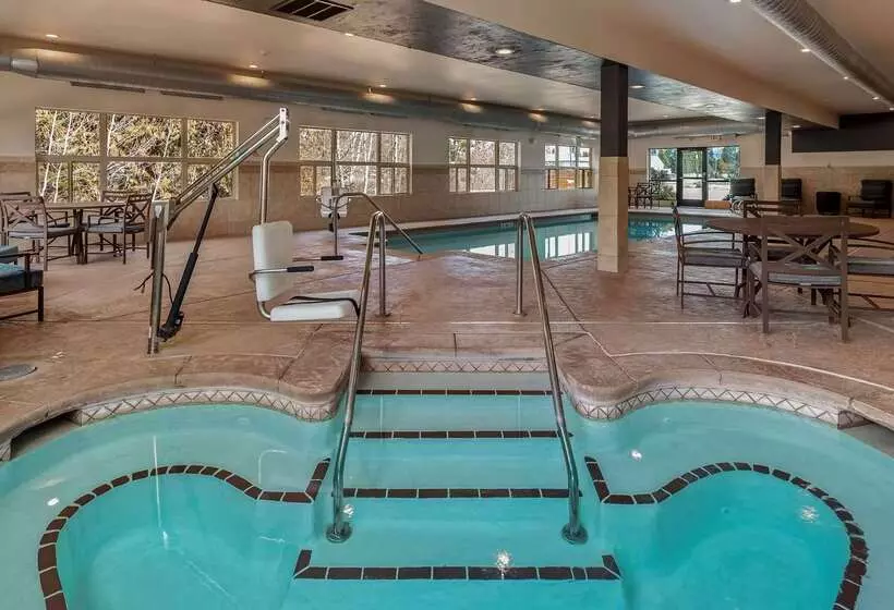 Отель Best Western Plus Ponderay Mountain Lodge Sandpoint