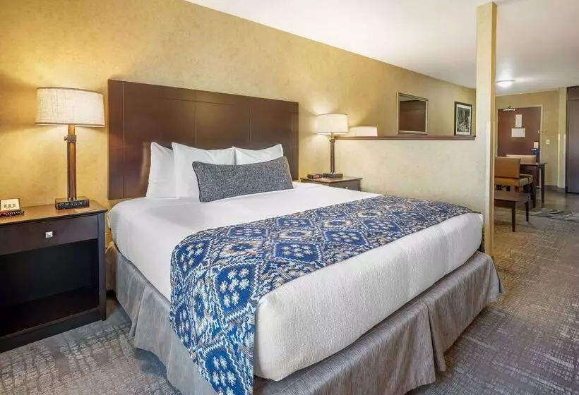 Отель Best Western Plus Ponderay Mountain Lodge Sandpoint