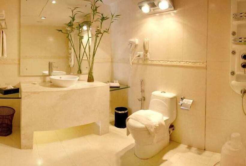 فندق East Bourne Resort & Spa