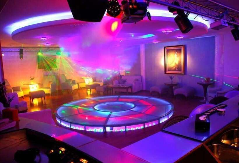 فندق East Bourne Resort & Spa