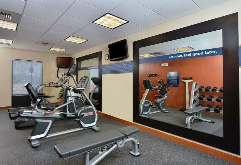 酒店 Hampton Inn Farmville, Va