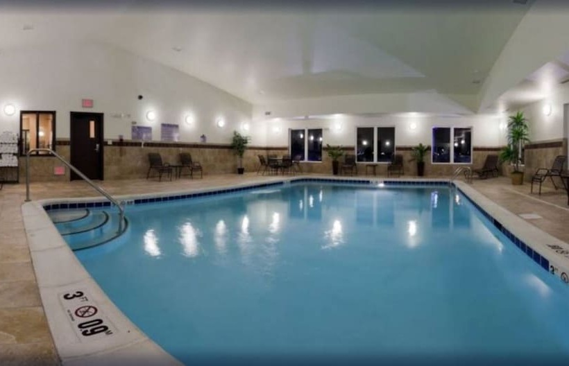 فندق Holiday Inn Express & Suites   Omaha I   80, An Ihg