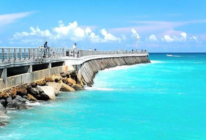 Holiday Inn Express Hotel & Suites Palm Bay, An Ihg