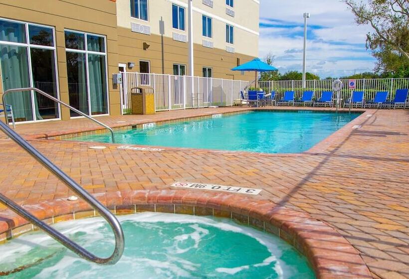 Holiday Inn Express Hotel & Suites Palm Bay, An Ihg