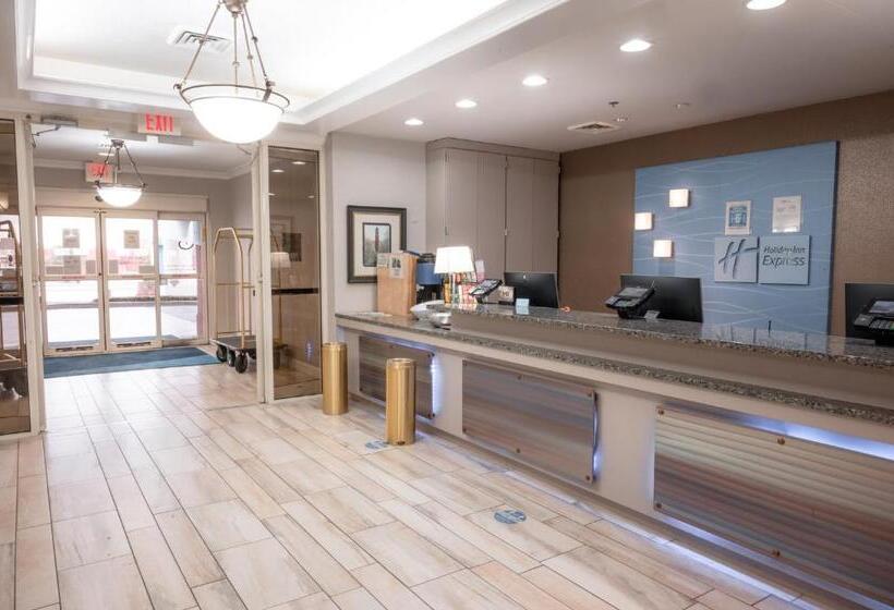 فندق Holiday Inn Express & Suites   Tuscaloosa University, An Ihg