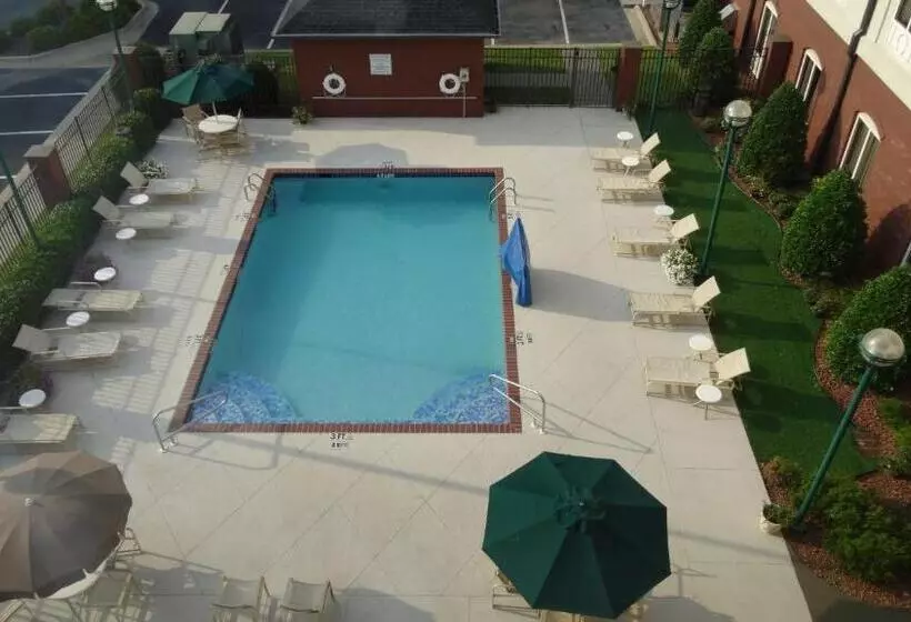 Otel Holiday Inn Express & Suites Tuscaloosa University, An Ihg