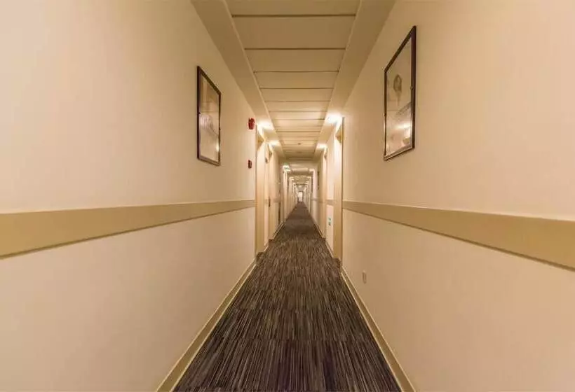 هتل Jinjiang Inn Daming Lake New Scenic Lishan Road, Jinan