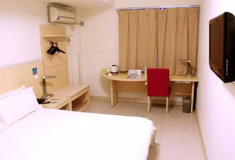 Отель Jinjiang Inn Guangzhou Haizhu Jiangtai Road Subway Station