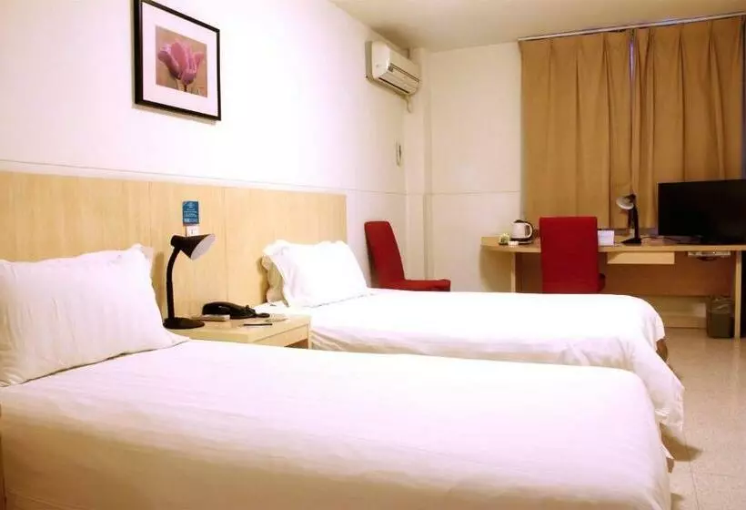 Отель Jinjiang Inn Guangzhou Haizhu Jiangtai Road Subway Station