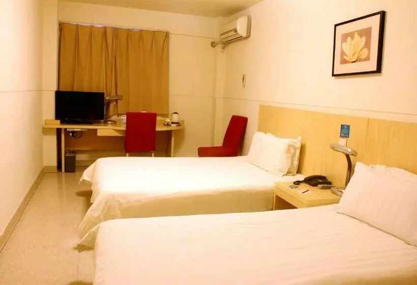 Отель Jinjiang Inn Guangzhou Haizhu Jiangtai Road Subway Station