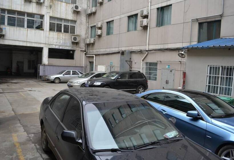 בית מלון כפרי Jinjiang Inn Wuhan Hankou Train Station