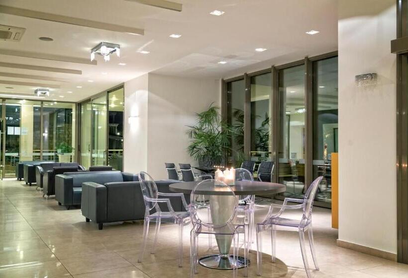 Lagomandra Hotel And Spa