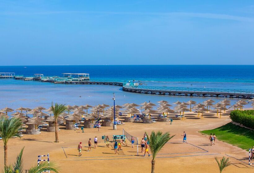 هتل Titanic Beach   Families And Couples Only