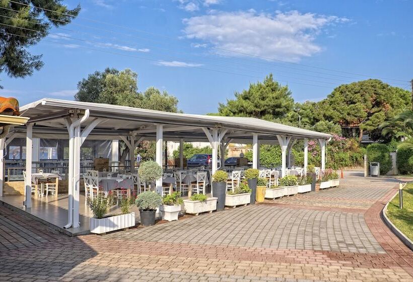 Lagomandra Hotel And Spa